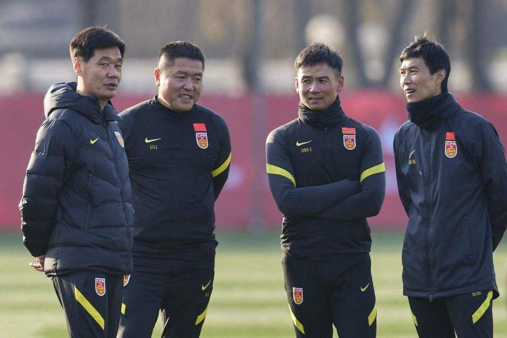 校花嗯啊销魂呻吟高h
